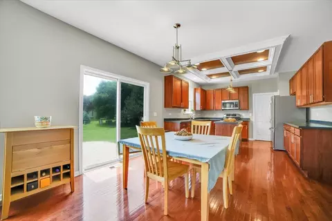 2585 Lambert Dr, Aurora, IL 60503 photo 9