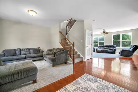 2585 Lambert Dr, Aurora, IL 60503 photo 17