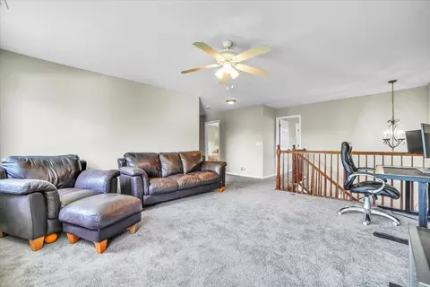2585 Lambert Dr, Aurora, IL 60503 photo 22