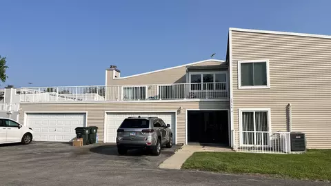2254 N Baldwin Way #4A, Palatine, IL 60074