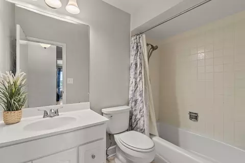 711 S River Rd #403, Des Plaines, IL 60016 photo 14