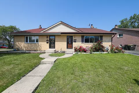 9406 N Oak Ave N, Des Plaines, IL 60016