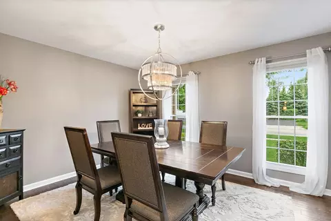 Dining - 1560 Kensington Dr, Algonquin, IL 60102 photo 1 of 3