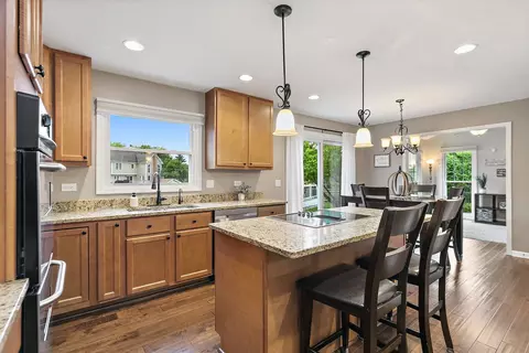 Kitchen - 1560 Kensington Dr, Algonquin, IL 60102 photo 1 of 3