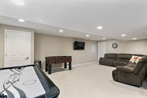 Other - 1560 Kensington Dr, Algonquin, IL 60102 photo 6 of 8