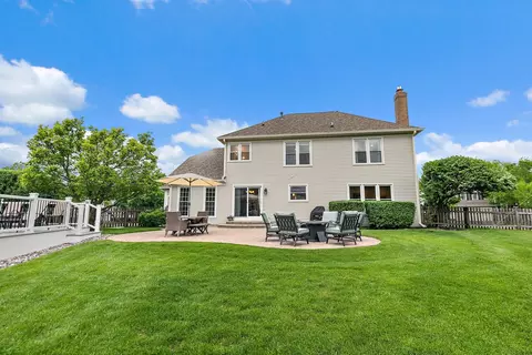 Exterior - 1560 Kensington Dr, Algonquin, IL 60102 photo 6 of 7