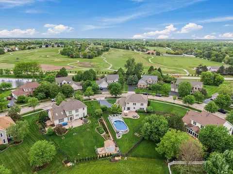 View/Area - 1560 Kensington Dr, Algonquin, IL 60102 photo 7 of 8