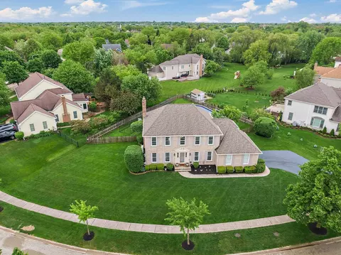 View/Area - 1560 Kensington Dr, Algonquin, IL 60102 photo 5 of 8