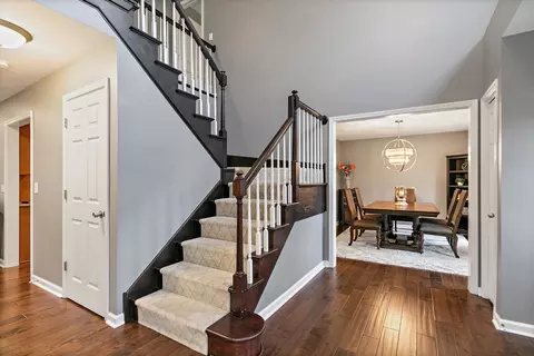 Entry Way - 1560 Kensington Dr, Algonquin, IL 60102 photo 3 of 4
