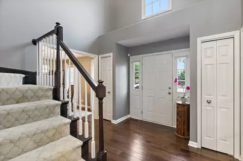 Entry Way - 1560 Kensington Dr, Algonquin, IL 60102 photo 1 of 4