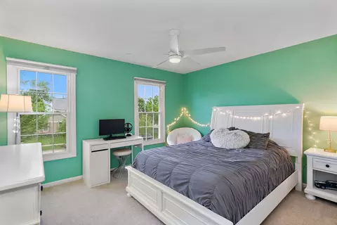 Bedroom - 1560 Kensington Dr, Algonquin, IL 60102 photo 1 of 4