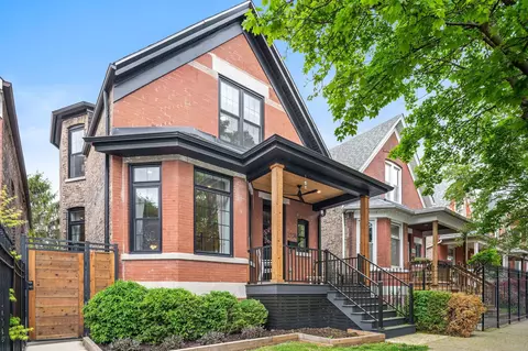 2734 N Sacramento Ave, Chicago, IL 60647