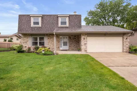 1486 Haverhill Dr, Wheaton, IL 60189