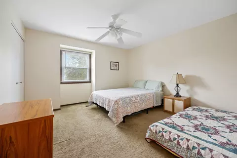 Bedroom - 1486 Haverhill Dr, Wheaton, IL 60189 photo 3 of 3