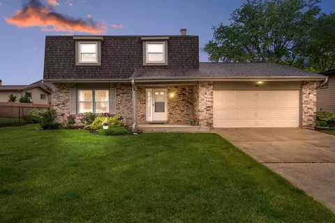 Exterior - 1486 Haverhill Dr, Wheaton, IL 60189 photo 6 of 6