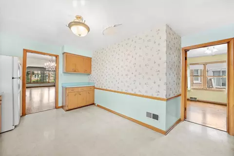 Other - 10459 S Artesian Ave, Chicago, IL 60655 photo 3 of 6