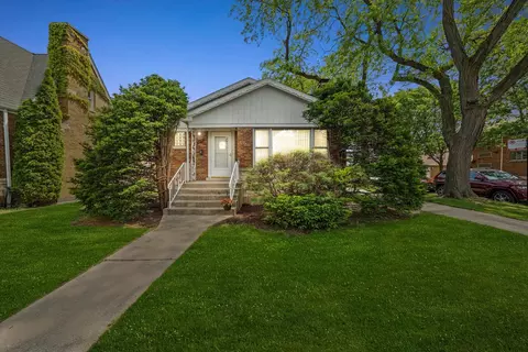 Exterior - 10459 S Artesian Ave, Chicago, IL 60655 photo 2 of 3