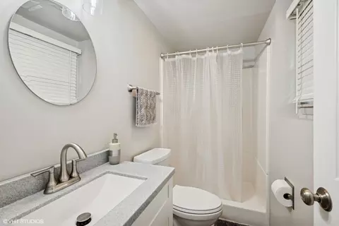 109 Chestnut Ln, Wheeling, IL 60090 photo 12