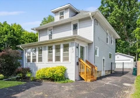 721 S Batavia Ave, Batavia, IL 60510