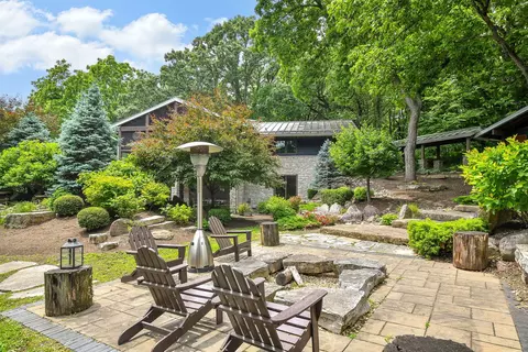 4 N650 Pheasant Run Dr, Saint Charles, IL 60175