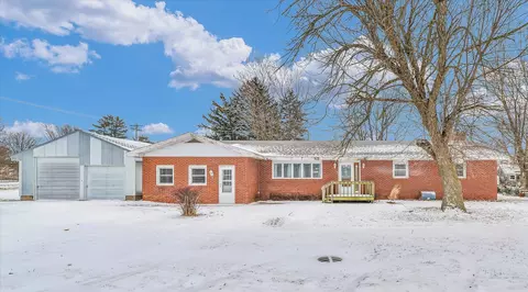 103 S Walnut St, Arrowsmith, IL 61722 photo 1
