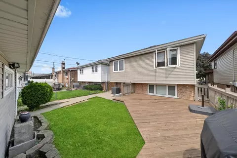 Exterior - 7510 Lorel Ave, Burbank, IL 60459 photo 5 of 5