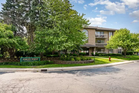 1068 Ashley Ct N #2A, Lockport, IL 60441