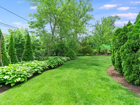 Exterior - 1000 E Porter Ave, Naperville, IL 60540 photo 5 of 12