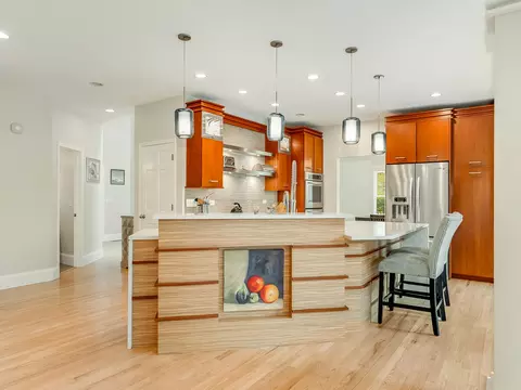 Kitchen - 1000 E Porter Ave, Naperville, IL 60540 photo 9 of 9