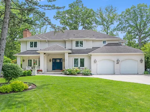 Exterior - 1000 E Porter Ave, Naperville, IL 60540 photo 7 of 12