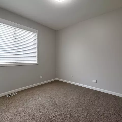 Bedroom - 50 Oakhurst Rd, Matteson, IL 60443 photo 5 of 6