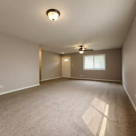 Living - 50 Oakhurst Rd, Matteson, IL 60443 photo 2 of 2