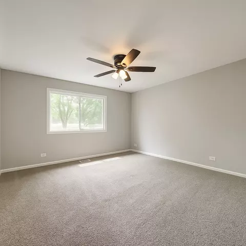 Bedroom - 50 Oakhurst Rd, Matteson, IL 60443 photo 1 of 6
