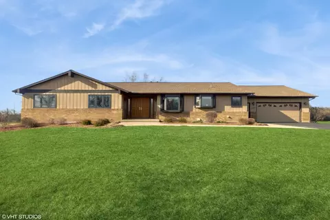 12524 Grandview Dr, Huntley, IL 60142