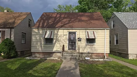 12237 S May St, Chicago, IL 60643