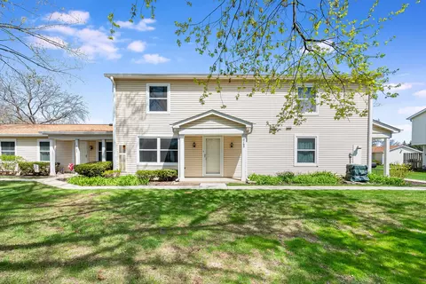 2165 N Dogwood Ln #2165, Palatine, IL 60074