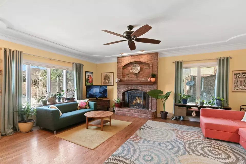 Living - 17028 S Steeplechase Pkwy, Orland Park, IL 60467 photo 1 of 2