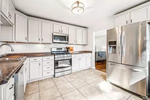 507 Birch Dr, Wheaton, IL 60187 photo 8