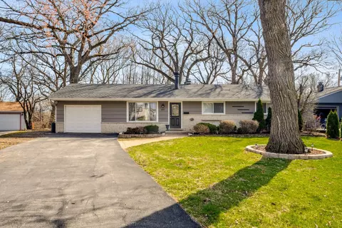 507 Birch Dr, Wheaton, IL 60187