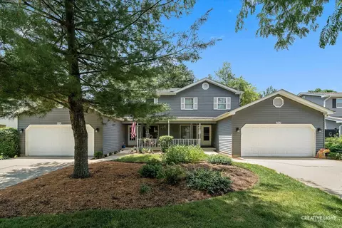 740-42 Cheyenne Ln, Elgin, IL 60123