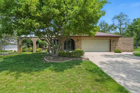 495 E Nebraska St, Frankfort, IL 60423
