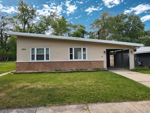 304 Shawnee St, Park Forest, IL 60466