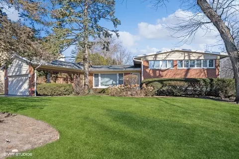 1133 Mayfair Ln, Glencoe, IL 60022