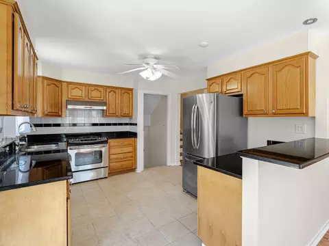 48 Hackberry Ln, Glenview, IL 60025 photo 5