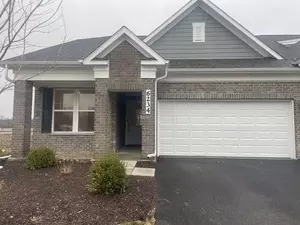 6248 Sandbelt Dr #20002, Woodridge, IL 60517