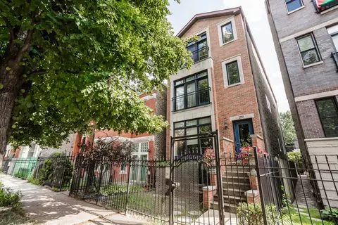 2737 W Thomas St #3, Chicago, IL 60622