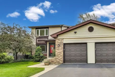 831 W Partridge Ln #45, Mount Prospect, IL 60056