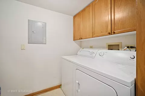 1653 River St #405, Des Plaines, IL 60016 photo 14