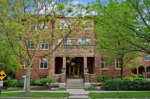 502 Lee St #3, Evanston, IL 60202