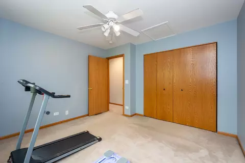 Bedroom - 6809 Normandy Dr, Spring Grove, IL 60081 photo 4 of 5